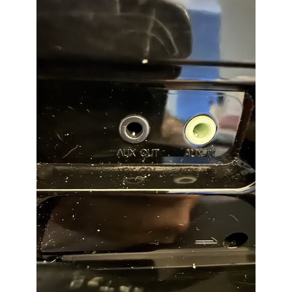 iLive Clock Docking System Speakers iPod Dock IS208B No Remote TESTED WORKING - Picture 9 of 11